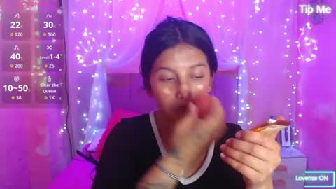 Snapshot of niamh_lifah chatting on 07.17.26 niamh_lifah online show from 07.17.26
