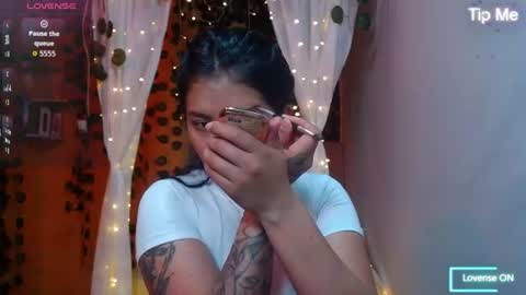 Snapshot of niamh_lifah chatting on 07.20.26 niamh_lifah online show from 07.20.26