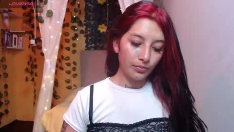 Snapshot of niamh_lifah chatting on 07.24.26 niamh_lifah online show from 07.24.26