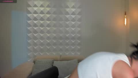 Snapshot of niasalvatore chatting on 09.10.25 Call me Nia online show from 09.10.25