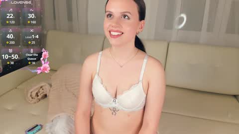 Snapshot of nice_kisss chatting on 01.07.25 Alice online show from 01.07.25