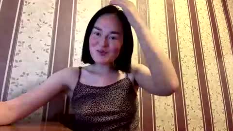 Snapshot of nice_kisss chatting on 07.15.26 Alice online show from 07.15.26