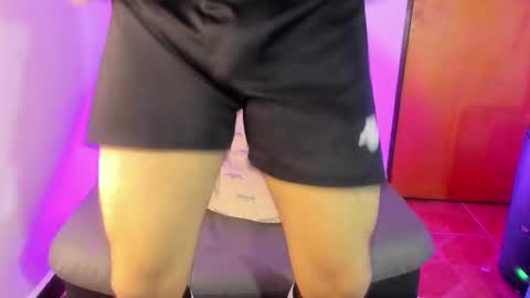 Snapshot of nick_1606 chatting on 03.08.25 nick online show from 03.08.25