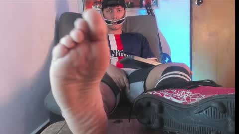 Snapshot of nick_1606 chatting on 09.11.25 nick online show from 09.11.25