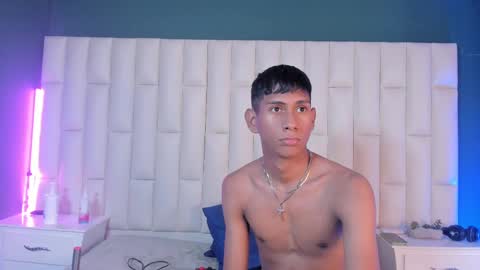 Snapshot of nick_collins20 chatting on 02.27.25 Nick online show from 02.27.25