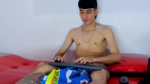 Snapshot of nick_damon chatting on 12.07.24 Nick online show from 12.07.24