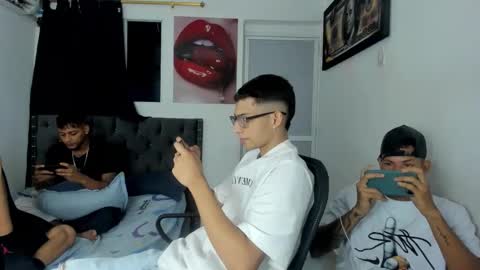 Snapshot of nick_master2 chatting on 04.13.26 nick_master2 online show from 04.13.26