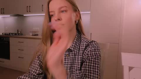 Snapshot of nickacherie chatting on 02.25.26 Nicka Cherie online show from 02.25.26