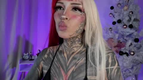 Snapshot of nicki_1 chatting on 01.06.26 Help me reach 100 thumbs up online show from 01.06.26