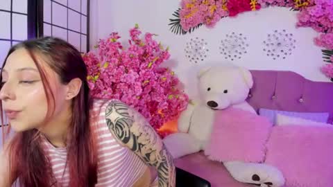 nickie_reed_ online show from 06.13.26