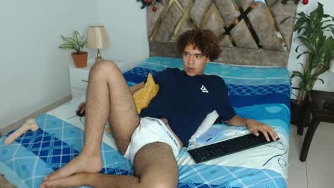 Snapshot of nickolas_moon chatting on 12.16.24 Nickolas Muoz online show from 12.16.24