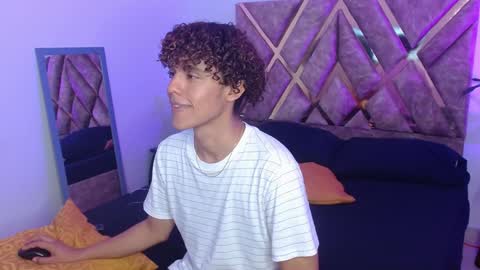 Snapshot of nickolas_moon chatting on 02.02.25 Nickolas Muoz online show from 02.02.25