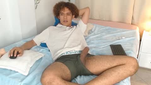 Snapshot of nickolas_moon chatting on 02.04.25 Nickolas Muoz online show from 02.04.25