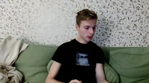 Snapshot of nicksuper8 chatting on 12.02.24 Nick online show from 12.02.24