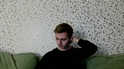 Snapshot of nicksuper8 chatting on 12.10.24 Nick online show from 12.10.24