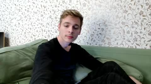 Snapshot of nicksuper8 chatting on 12.12.24 Nick online show from 12.12.24