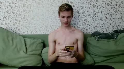 Snapshot of nicksuper8 chatting on 12.15.24 Nick online show from 12.15.24