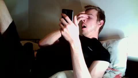 Snapshot of nicksuper8 chatting on 10.28.25 Nick online show from 10.28.25