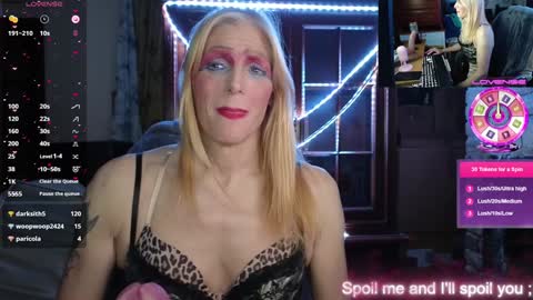 Snapshot of nicktu52 chatting on 12.16.24 nicktuuk online show from 12.16.24