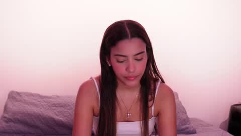 Snapshot of nicky_and_blake chatting on 03.01.25 nicky and blake online show from 03.01.25