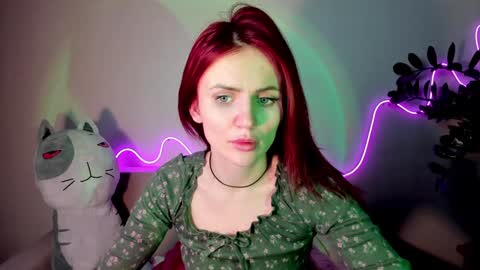 Snapshot of nicky_weekends chatting on 12.13.24 Nicky Weekends online show from 12.13.24