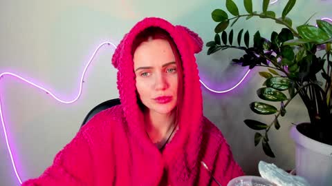 Snapshot of nicky_weekends chatting on 12.16.24 Nicky Weekends online show from 12.16.24