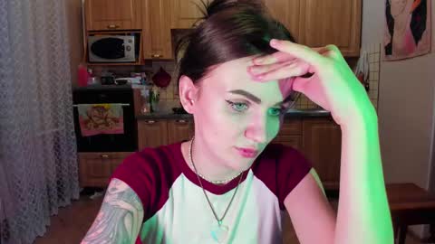 Snapshot of nicky_weekends chatting on 02.11.25 Nicky Weekends online show from 02.11.25