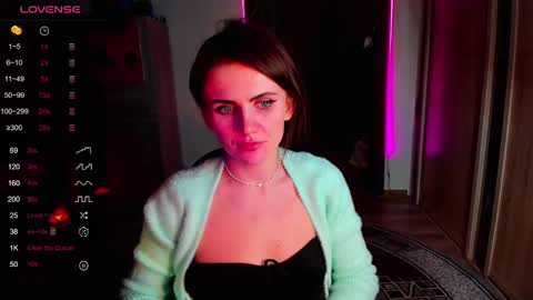 Snapshot of nicky_weekends chatting on 02.28.25 Nicky Weekends online show from 02.28.25