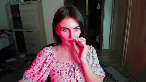 Snapshot of nicky_weekends chatting on 03.08.25 Nicky Weekends online show from 03.08.25