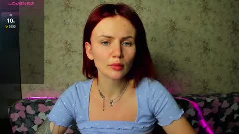 Snapshot of nicky_weekends chatting on 09.25.25 Nicky Weekends online show from 09.25.25