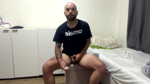 Snapshot of nico202095 chatting on 01.12.25 nicolas online show from 01.12.25