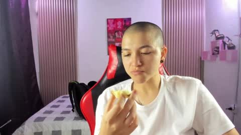 Snapshot of nicocoox chatting on 05.01.26 NICO online show from 05.01.26