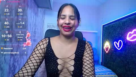 Snapshot of nicol_ross19 chatting on 03.10.26 nicol_ross19 online show from 03.10.26
