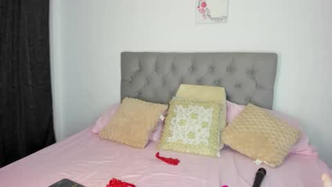 Snapshot of nicol_swift_ chatting on 09.30.25 Nicol online show from 09.30.25