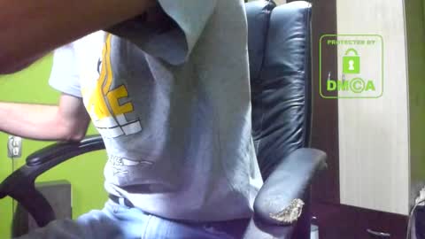 L. Nicolas online show from 11.19.25