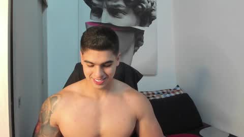 Snapshot of nicolasmuscle chatting on 12.10.24 Andres online show from 12.10.24