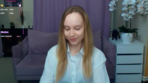 Nicoletta online show from 03.26.26