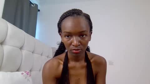 nicole161117 online show from 11.30.25