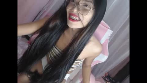 Snapshot of nicole_ashley69 chatting on 01.06.26 nicole_ashley69 online show from 01.06.26