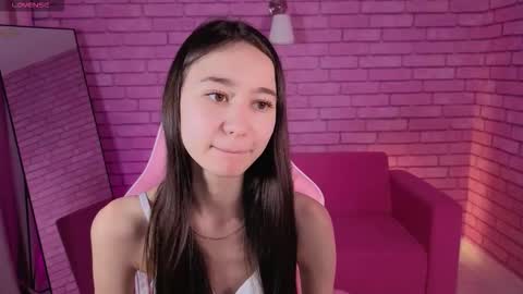 Nicole online show from 03.10.26