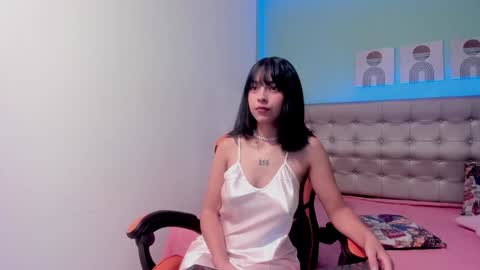 Snapshot of nicole_evan chatting on 12.09.24 Nicol online show from 12.09.24