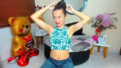 Nicole Santana online show from 04.23.26