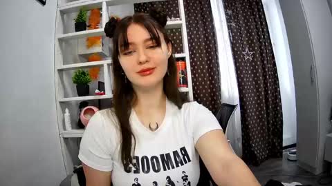 nicole_todd online show from 12.30.24