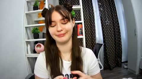 nicole_todd online show from 12.30.24