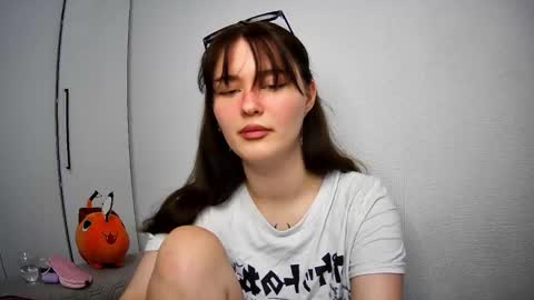 nicole_todd online show from 01.03.25