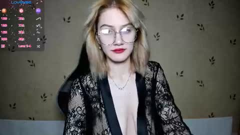 NicoleDavis online show from 07.05.26
