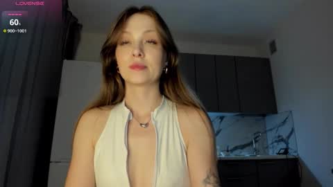 Snapshot of nicoledolla chatting on 10.06.25 nicoledolla online show from 10.06.25