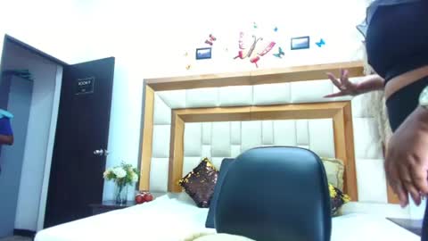 nicolejhonsonn online show from 07.08.26