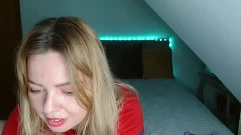 Snapshot of nicolelinharts chatting on 12.16.24   Birthday  online show from 12.16.24