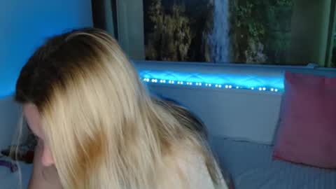 Snapshot of nicolelinharts chatting on 10.10.25   Birthday  online show from 10.10.25